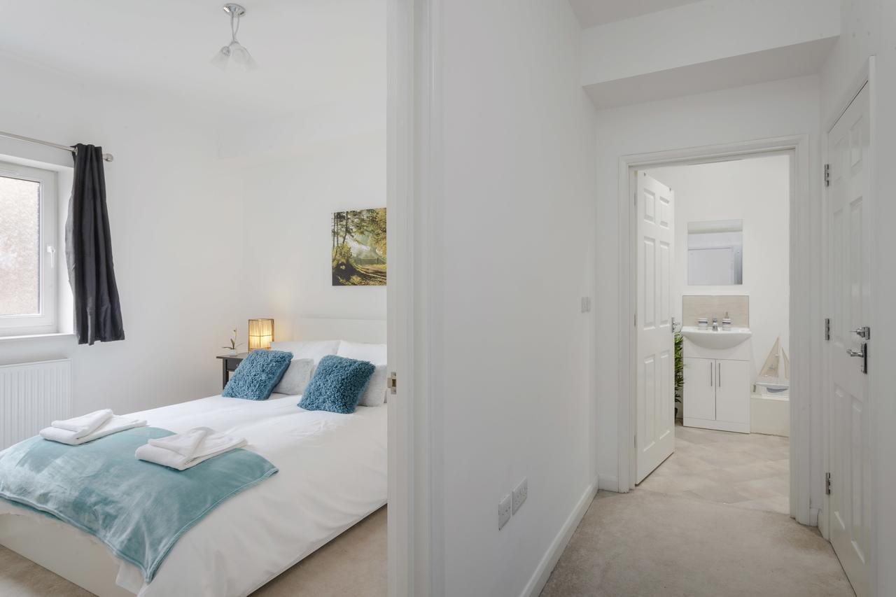 1 Bed Apt Sleeps 4 ลูตัน ภายนอก รูปภาพ